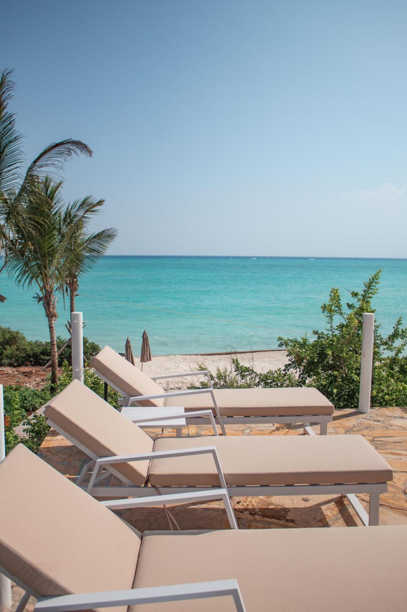 Oasis Blu Beach Resort-Adults Only Nungwi Bagian luar foto