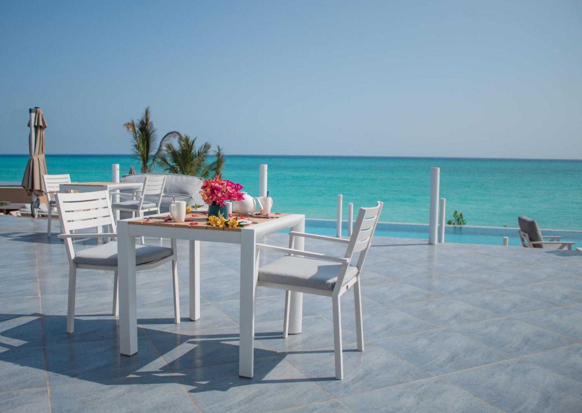 Oasis Blu Beach Resort-Adults Only Nungwi Bagian luar foto
