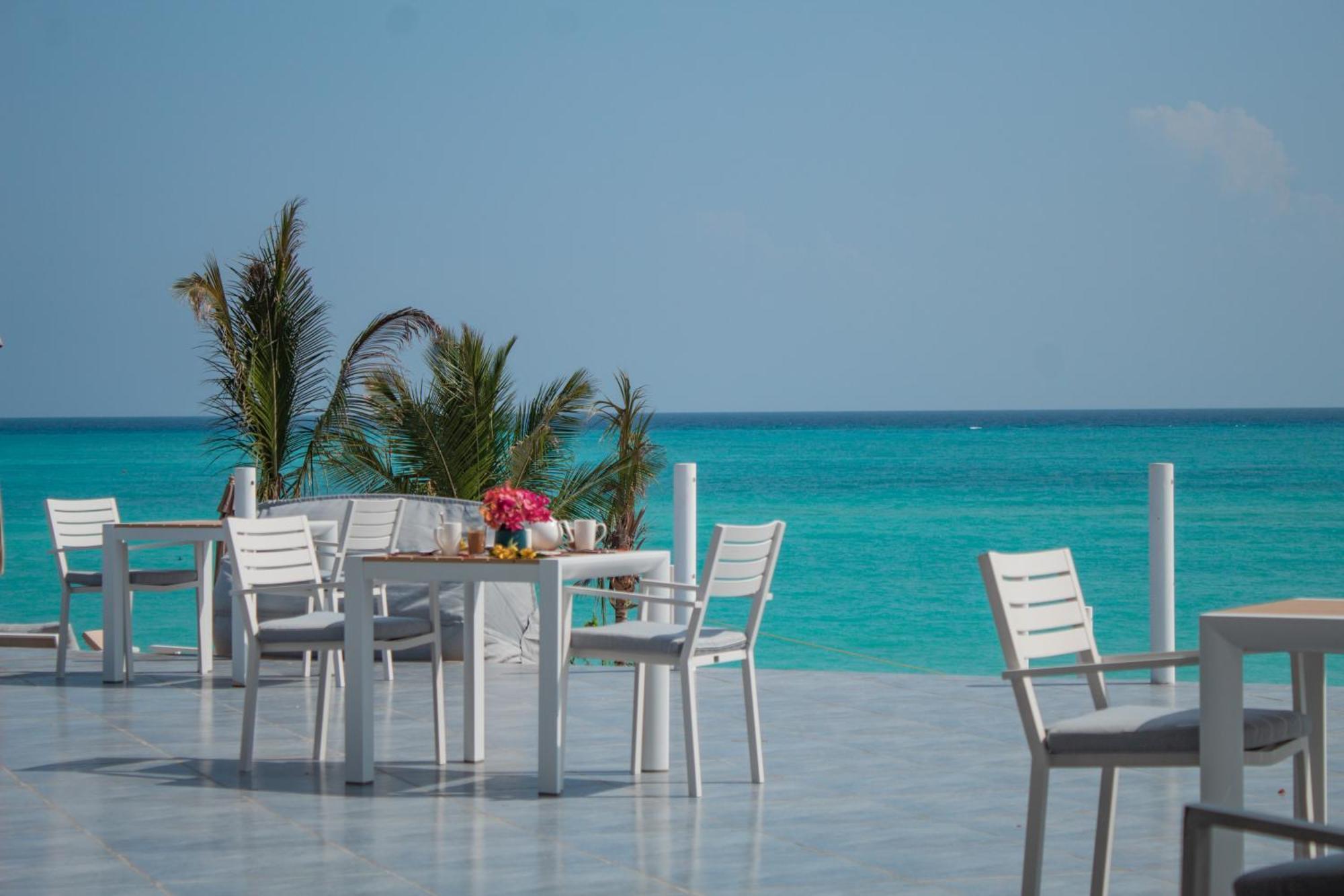 Oasis Blu Beach Resort-Adults Only Nungwi Bagian luar foto